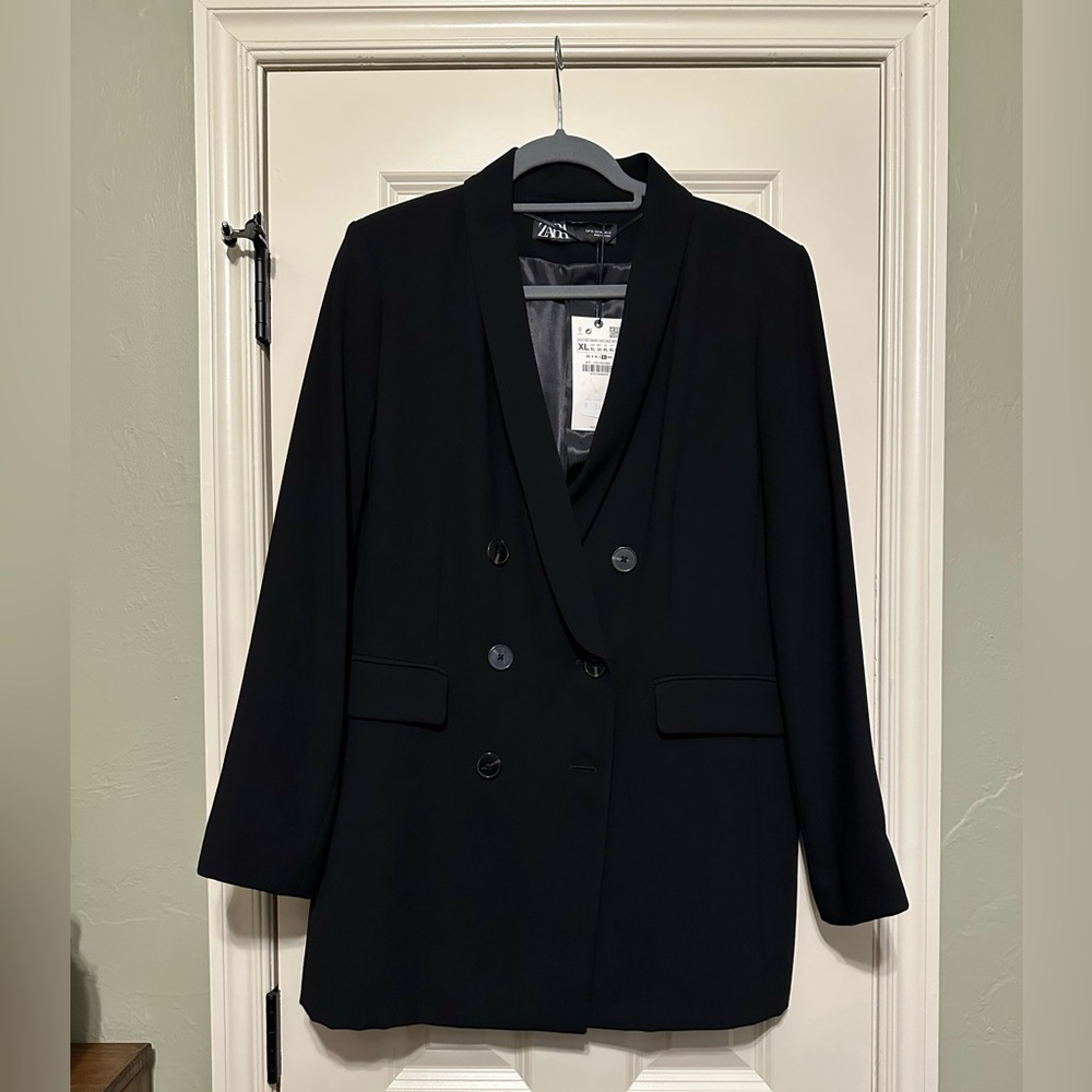 Zara Classic Black Blazer